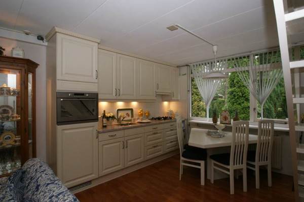 Image gallery image